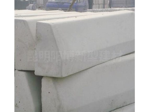 昆明混凝土路沿石表面處理方法有哪些？