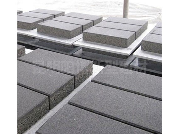 水泥制品在道路建設(shè)中的優(yōu)勢(shì)有哪些？云南陽博水泥制品廠家分享