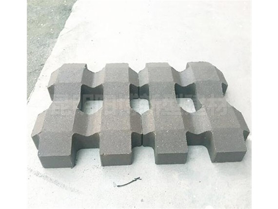 植草磚的養(yǎng)護(hù)要注意哪些事項(xiàng)？云南陽博水泥分享